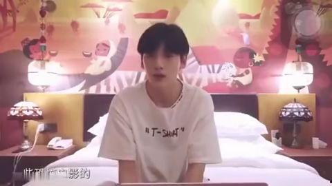 晓晗吃瓜视频最新版,揭秘娱乐圈最新热点，带你领略幕后真相！