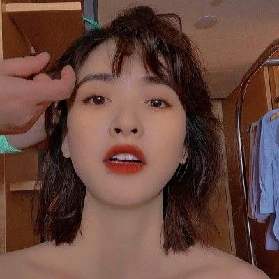 谭松韵吃瓜王凯视频大全,视频大全揭秘娱乐圈幕后趣事