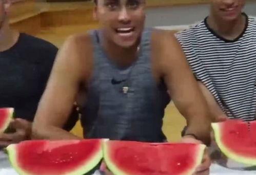 韩国人吃瓜视频